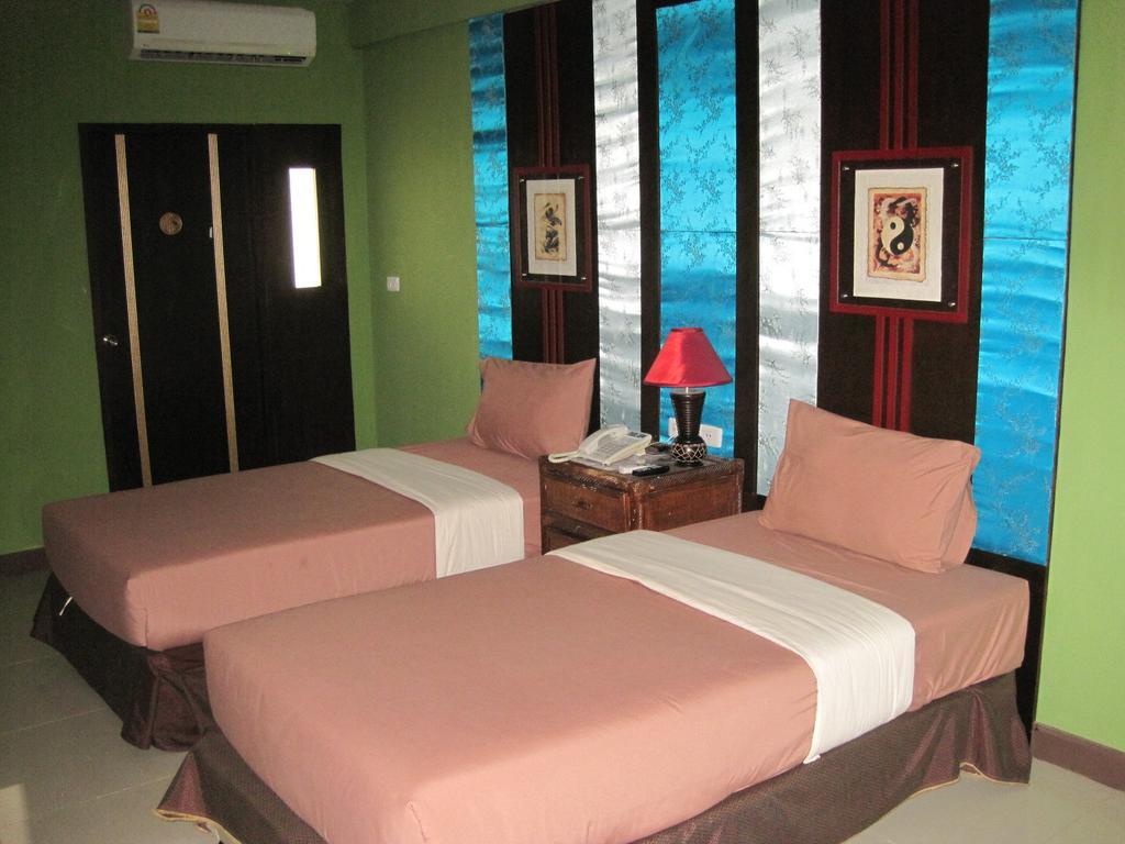The Wing Design Hotel Bangkok Room photo